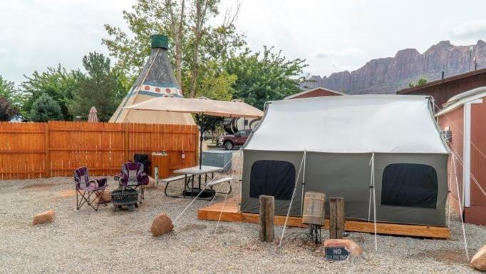 Funstays Glamping Setup Tent In Rv Park #4 Ok-T4 Moab Extérieur photo